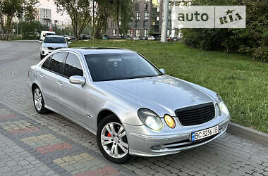 Седан Mercedes-Benz E-Class 2002 в Червонограде