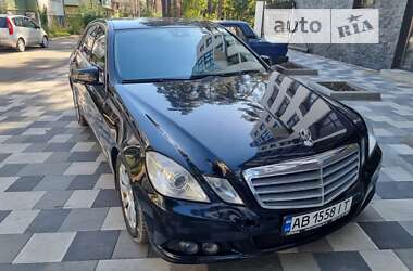 Седан Mercedes-Benz E-Class 2010 в Києві