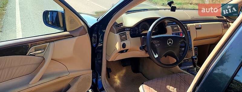 Универсал Mercedes-Benz E-Class 2001 в Лохвице