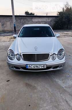 Седан Mercedes-Benz E-Class 2003 в Ратному