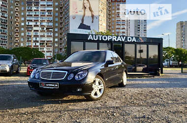 Седан Mercedes-Benz E-Class 2005 в Киеве