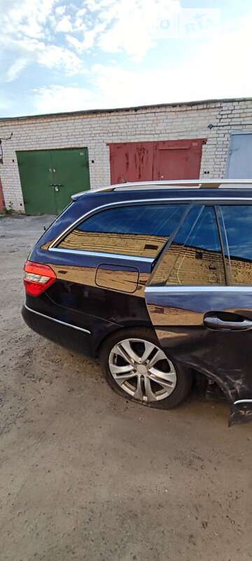 Универсал Mercedes-Benz E-Class 2011 в Луцке фото 15 Универсал Mercedes-Benz E-Class 2011 в Луцке