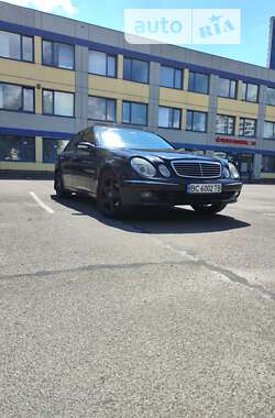 Седан Mercedes-Benz E-Class 2003 в Львове