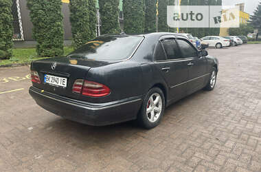 Седан Mercedes-Benz E-Class 1999 в Рівному