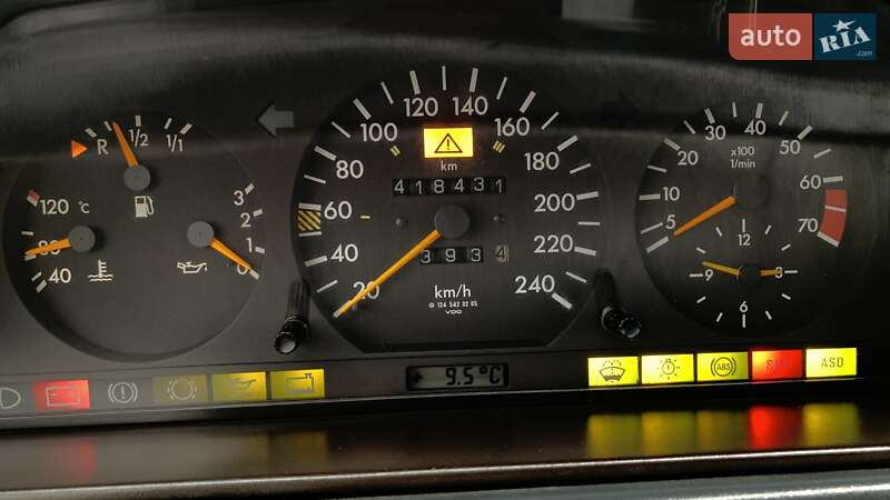 Универсал Mercedes-Benz E-Class 1989 в Одессе