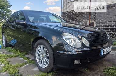 Седан Mercedes-Benz E-Class 2004 в Киеве