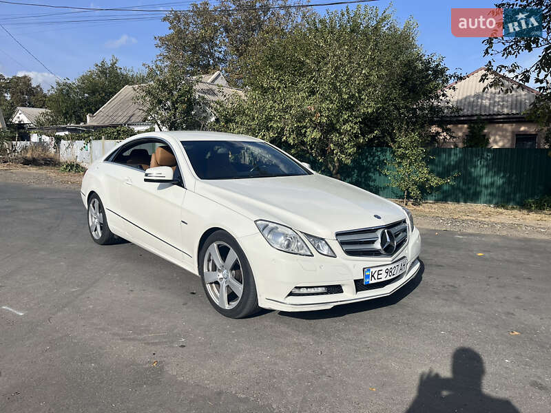Купе Mercedes-Benz E-Class 2011 в Дніпрі