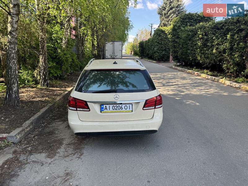 Універсал Mercedes-Benz E-Class 2013 в Києві