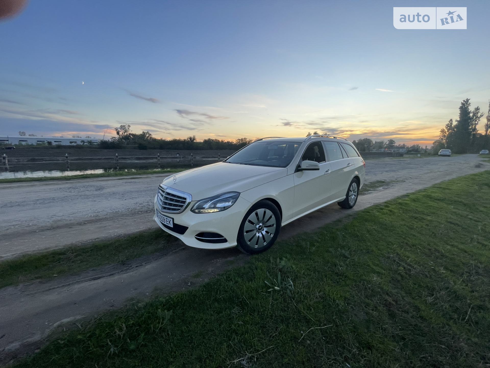 2013 Mercedes-Benz E-klasse - мініатюра 27
