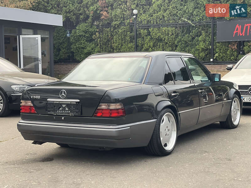 Седан Mercedes-Benz E-Class 1994 в Киеве