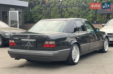 Седан Mercedes-Benz E-Class 1994 в 