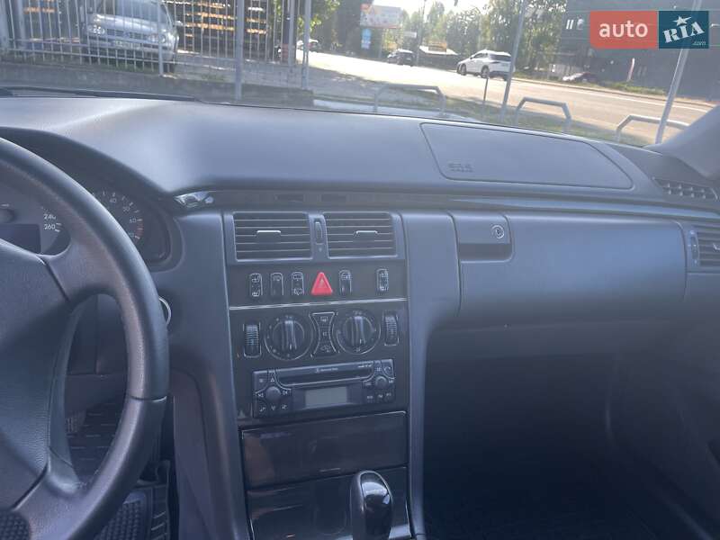 Универсал Mercedes-Benz E-Class 2002 в Киеве