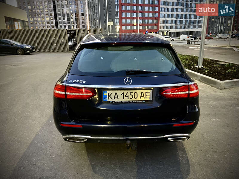 Универсал Mercedes-Benz E-Class 2016 в Киеве