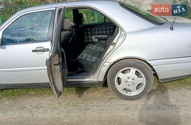 Седан Mercedes-Benz E-Class 1997 в 