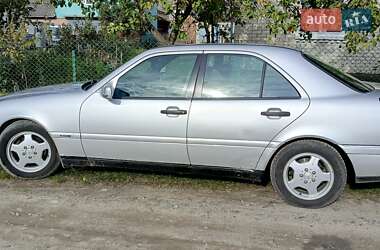 Седан Mercedes-Benz E-Class 1997 в 