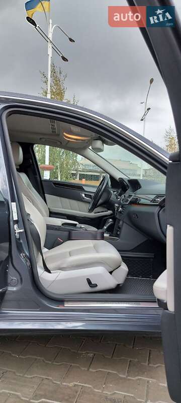 Седан Mercedes-Benz E-Class 2009 в Измаиле
