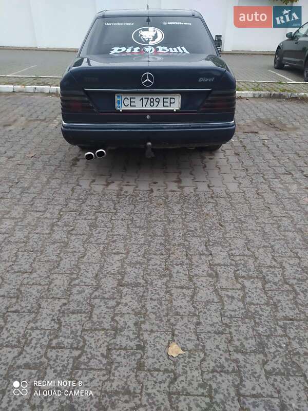 Седан Mercedes-Benz E-Class 1989 в Кицмани