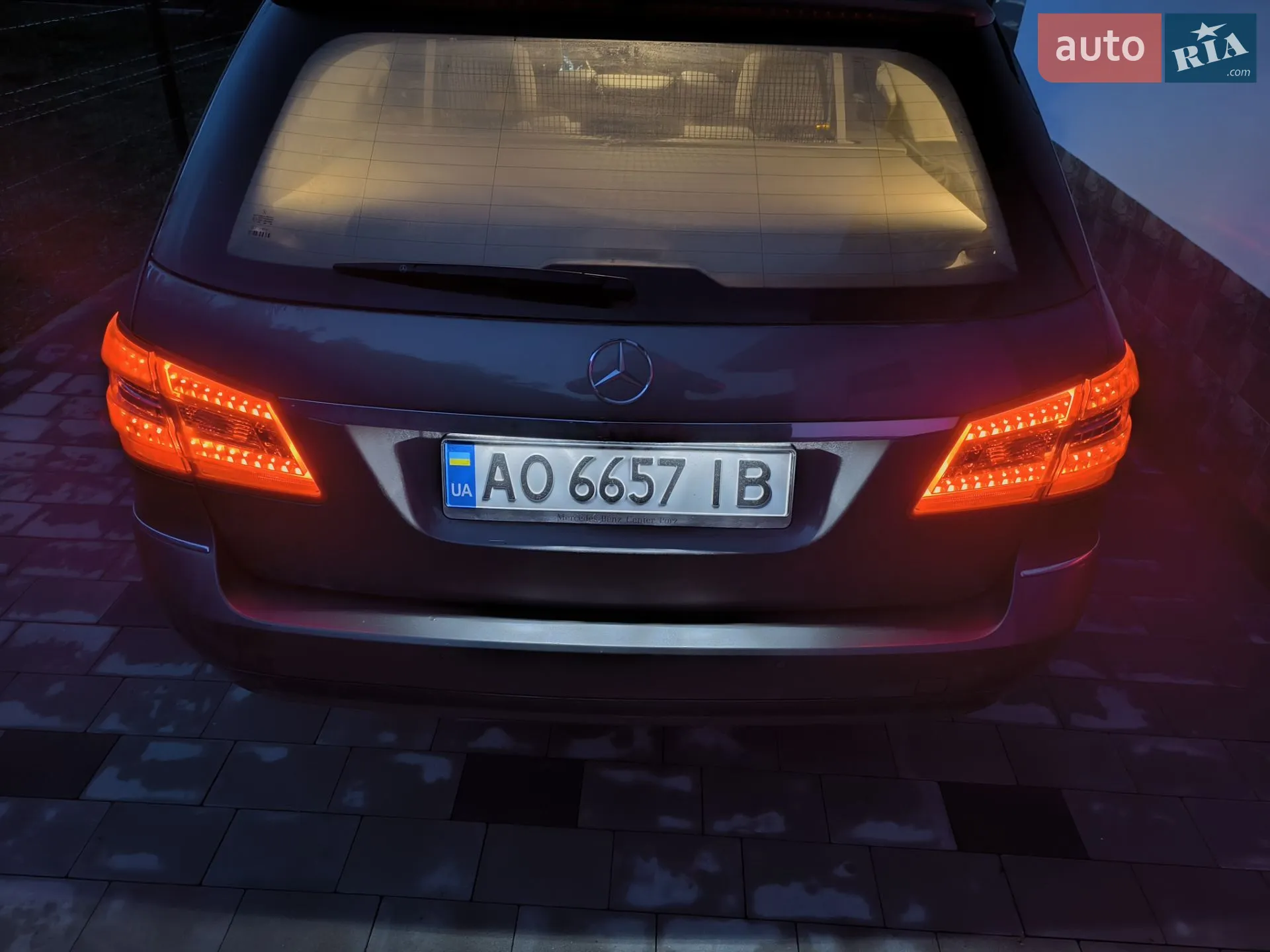2012 Mercedes-Benz E-klasse - мініатюра 6