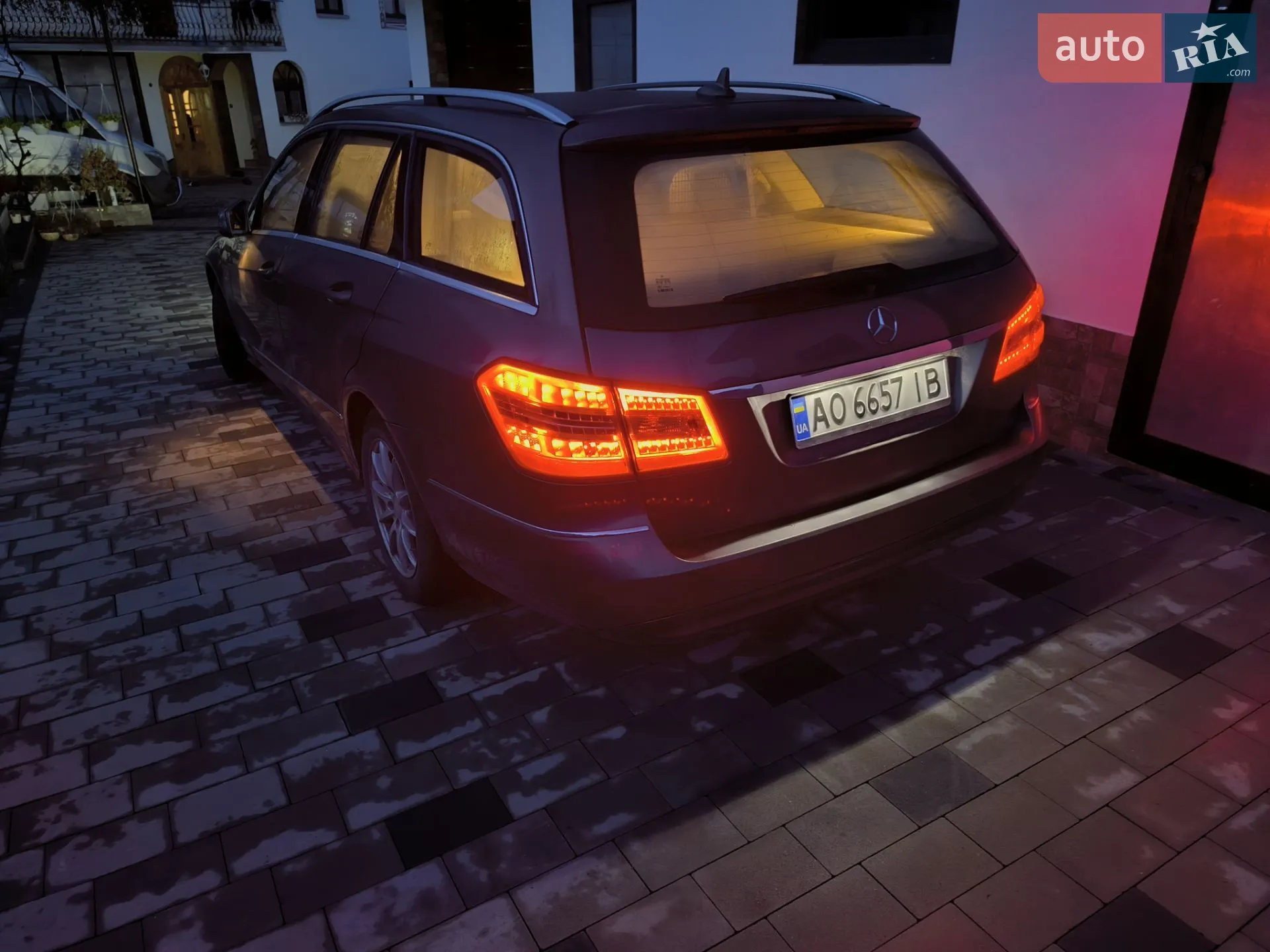 2012 Mercedes-Benz E-klasse - мініатюра 8