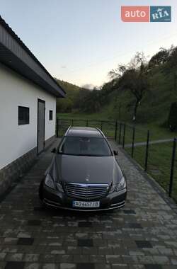 Универсал Mercedes-Benz E-Class 2012 в 