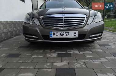 Універсал Mercedes-Benz E-Class 2012 в Сваляві