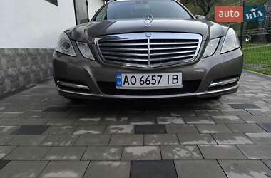 Универсал Mercedes-Benz E-Class 2012 в 
