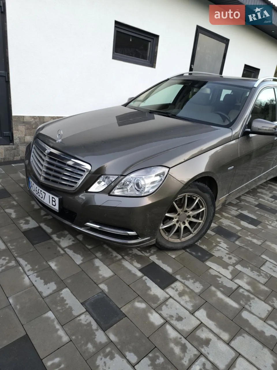 2013 Mercedes-Benz E-klasse - мініатюра 14