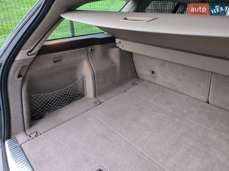 Універсал Mercedes-Benz E-Class 2012 в Сваляві