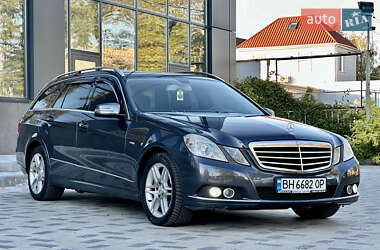 Універсал Mercedes-Benz E-Class 2010 в Одесі