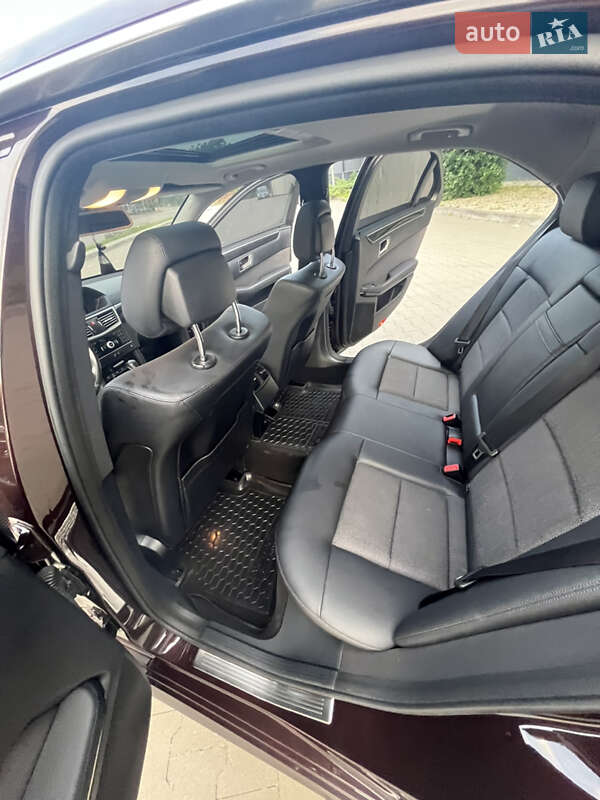 Седан Mercedes-Benz E-Class 2010 в Білій Церкві фото 10 Седан Mercedes-Benz E-Class 2010 в Білій Церкві