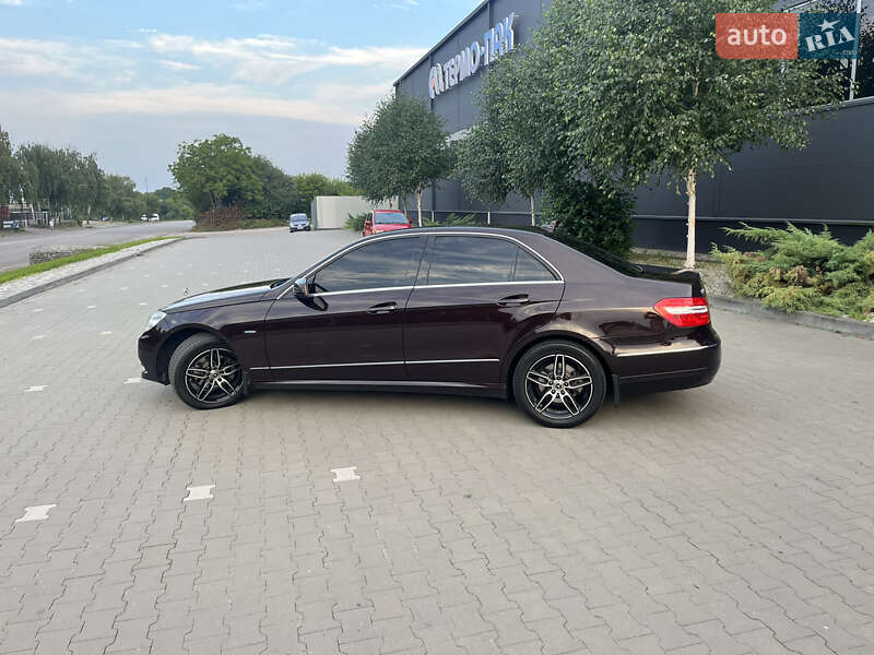 Седан Mercedes-Benz E-Class 2010 в Білій Церкві фото 20 Седан Mercedes-Benz E-Class 2010 в Білій Церкві