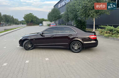 Седан Mercedes-Benz E-Class 2010 в 