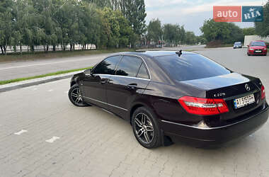 Седан Mercedes-Benz E-Class 2010 в 