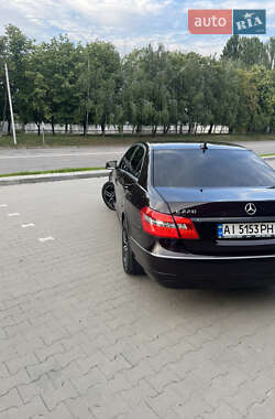 Седан Mercedes-Benz E-Class 2010 в 