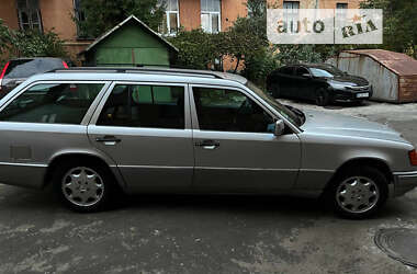 Универсал Mercedes-Benz E-Class 1992 в Львове