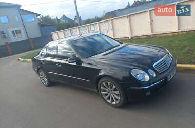 Седан Mercedes-Benz E-Class 2004 в Киеве