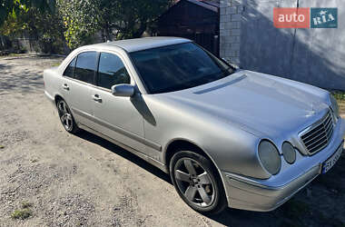 Седан Mercedes-Benz E-Class 2001 в Хмельницком