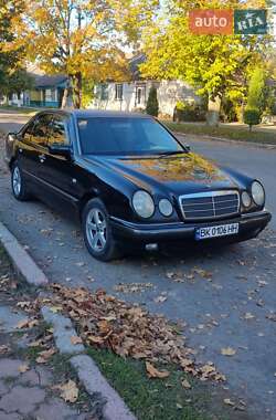 Седан Mercedes-Benz E-Class 1997 в 