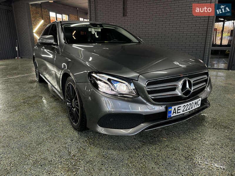 Mercedes-Benz E-Class 2016