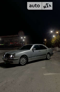 Седан Mercedes-Benz E-Class 2001 в Полтаві