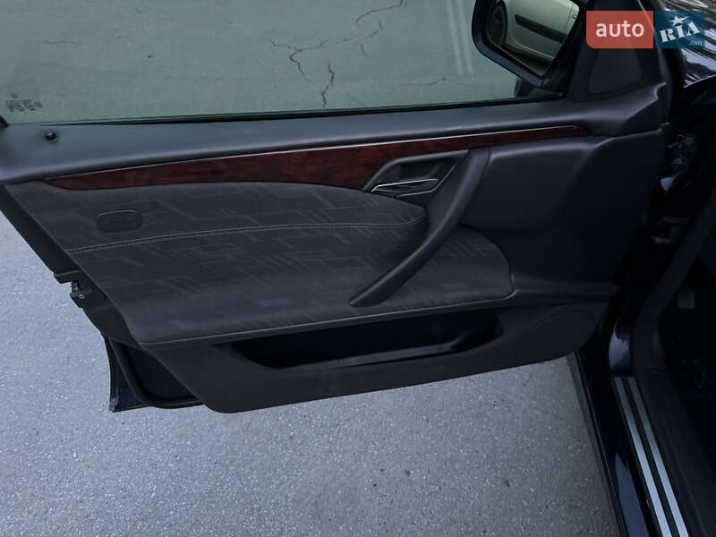Седан Mercedes-Benz E-Class 2001 в Черновцах фото 12 Седан Mercedes-Benz E-Class 2001 в Черновцах