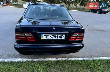 Седан Mercedes-Benz E-Class 2001 в 