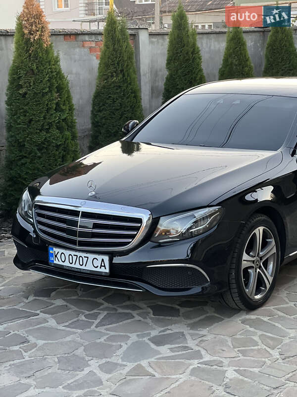 Седан Mercedes-Benz E-Class 2016 в Мукачево