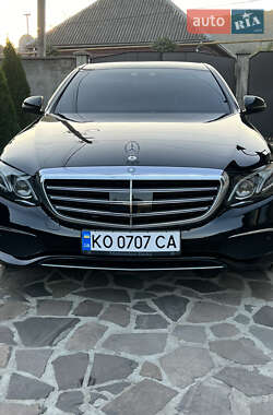 Седан Mercedes-Benz E-Class 2016 в 