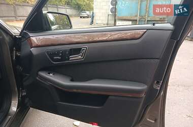 Универсал Mercedes-Benz E-Class 2011 в 