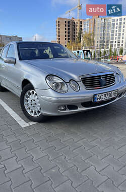 Седан Mercedes-Benz E-Class 2003 в Луцке