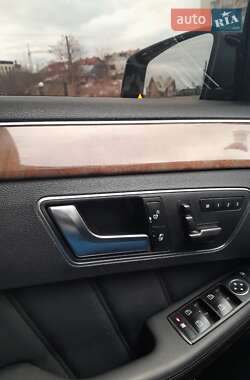 Седан Mercedes-Benz E-Class 2012 в 