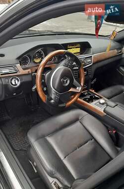 Седан Mercedes-Benz E-Class 2012 в 