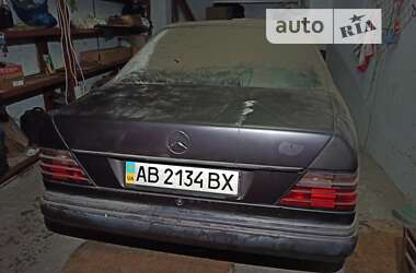 Купе Mercedes-Benz E-Class 1993 в Києві