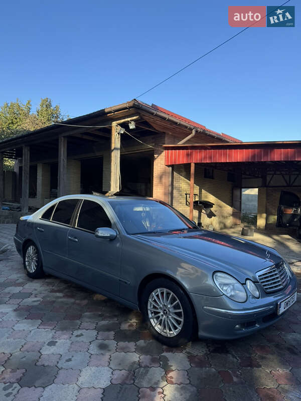 Седан Mercedes-Benz E-Class 2004 в Чугуеве фото 4 Седан Mercedes-Benz E-Class 2004 в Чугуеве